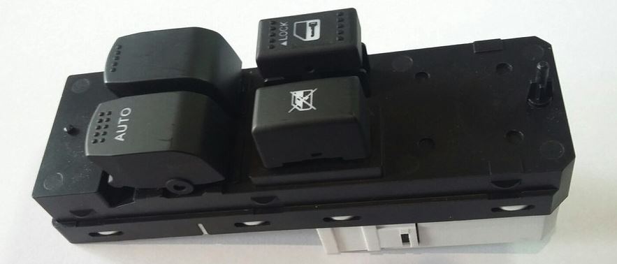 Pulsantiera per SUZUKI SPLASH 2008 - Anteriore Lato Sinistro SX 8 Pin