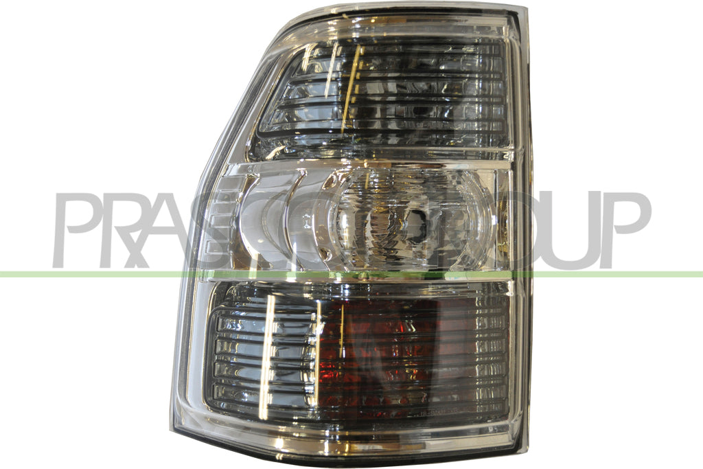 fanale posteriore destro con portalampada crystal mod 5 porte mitsubishi pajero 2007 2015 mb1624153
