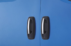 TUNING KIT IN IN ACCIAIO CROMATO Iveco Daily Il kit contiene: • Kit inserto specchio: 2 pezzi • Kit copri maniglie: 4 pezzi - 500051759 - Specialista Daily