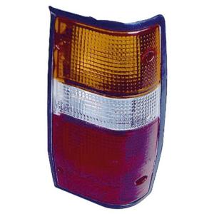 fanale posteriore destro con portalampada mitsubishi l200 strada 1987 1993 mb8104053
